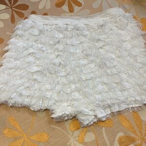 Women’s White Ruffle Lace Shorts